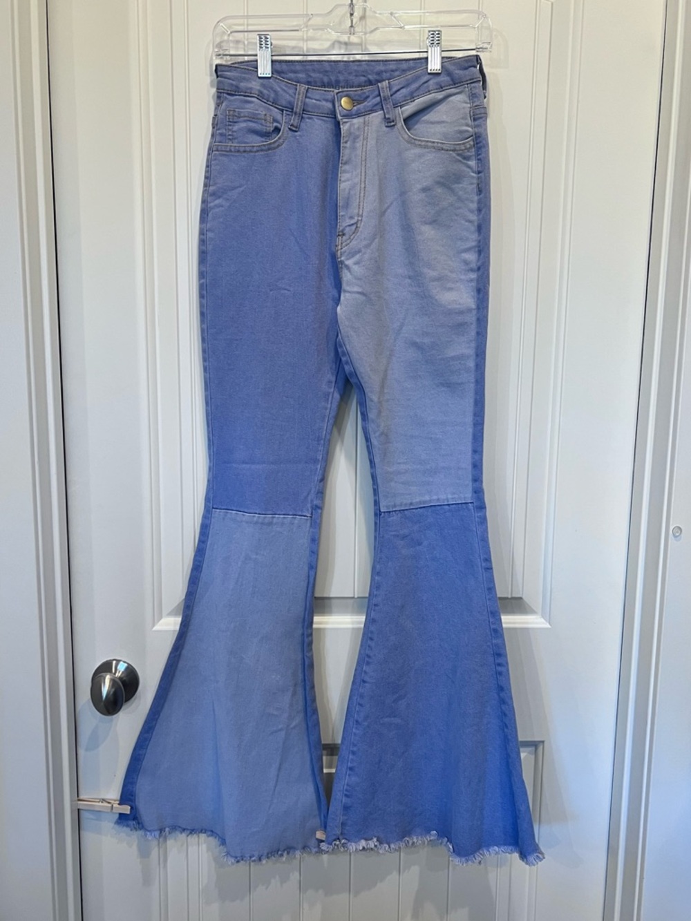 Two-Tone Light Blue Flare Bell Bottom Jeans Stretch Sz Small 60’s 70’s Vibe - Picture 4 of 8